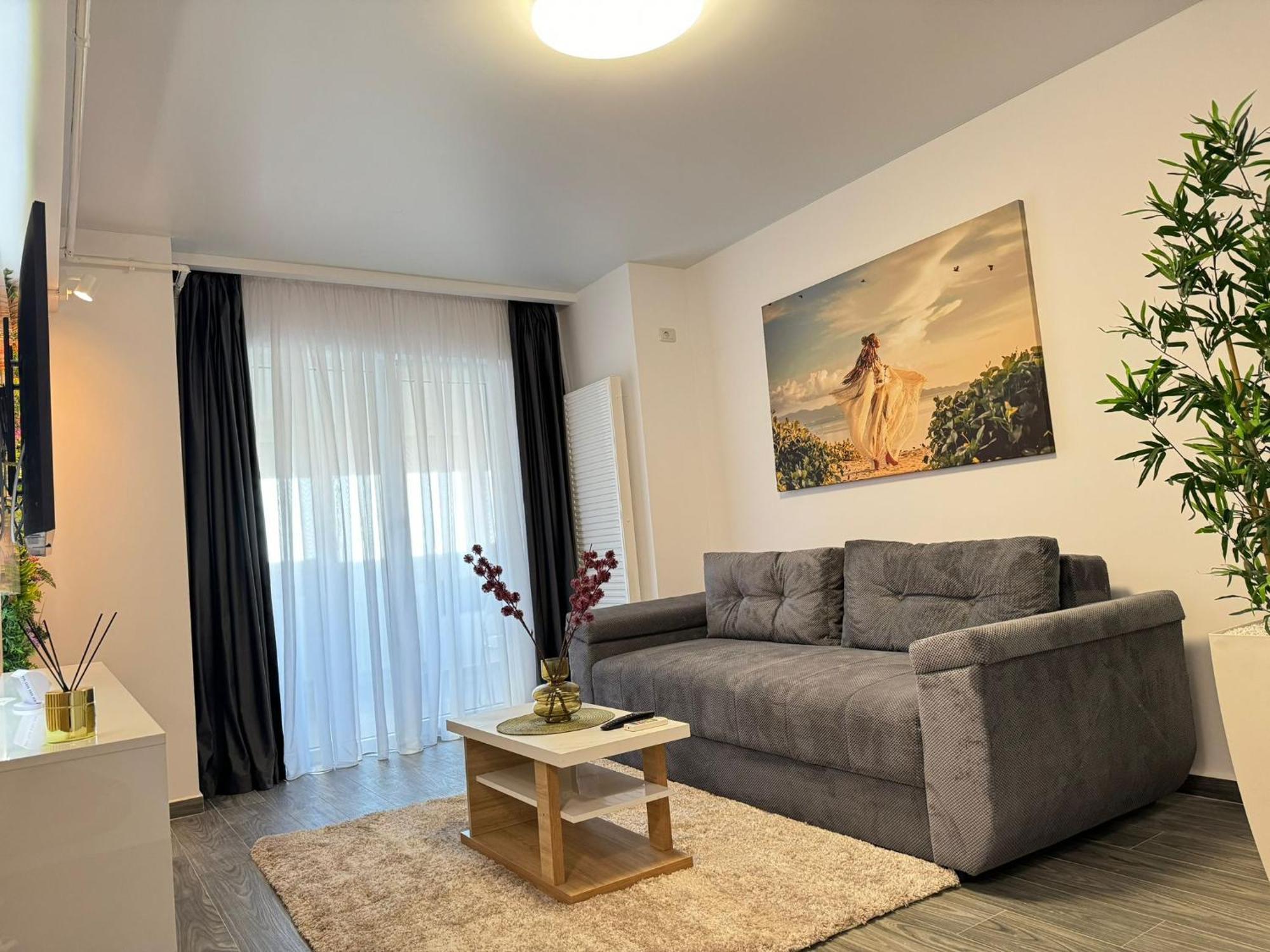 Luxury Glam Apartments Central Adress Bucuresti With Parking ภายนอก รูปภาพ